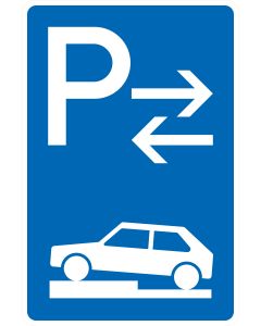 Blaues Verkehrszeichen 315-73 mit weißem P, gegenläufigen Pfeilen und halb quer auf dem linken Gehweg dargestelltem Pkw