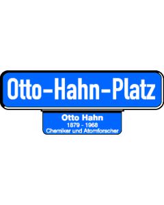 Zusatzschilder unterhalb der Straßennamenschilder